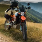 Podkova 65 BASIC - sedlový cestovní vak na motorku barvy: písková, šedá, černá, oranžová 1